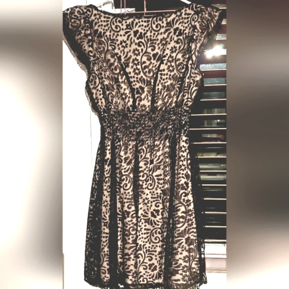 Elegant Black and Tan Lace Dress